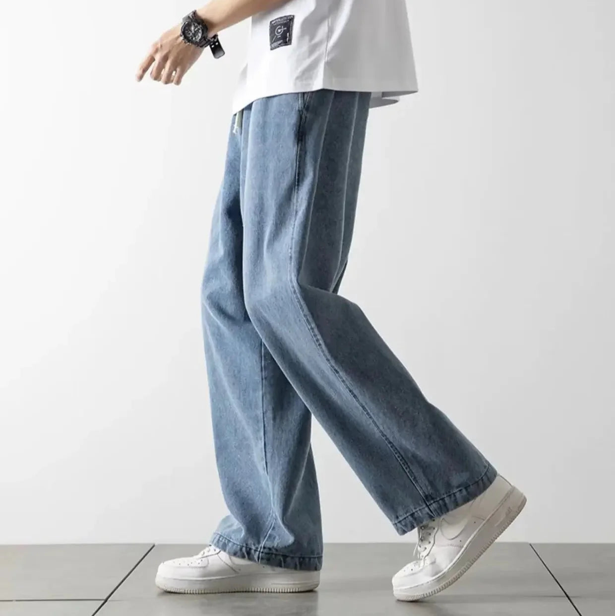 Light Wash Baggy Jeans